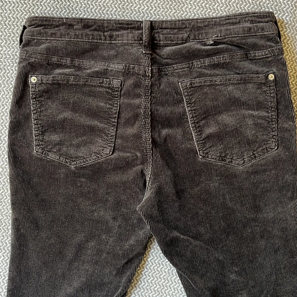 Anthropologie Pilcro The Icon Flare Corduroy Pants, GUC - Picture 12 of 13